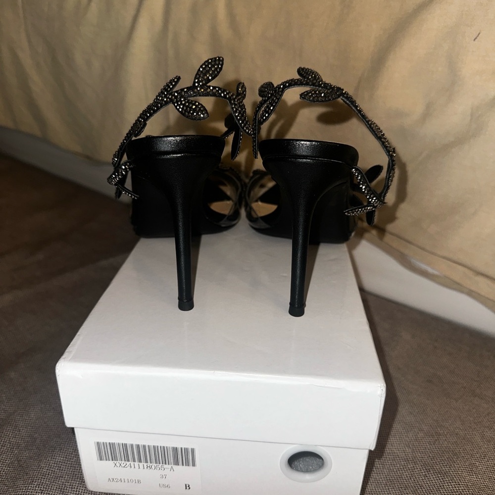 Pretty Heels - Size 37 - Picture 5 of 8